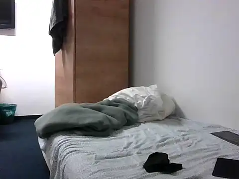 Snapshot of sweetpinoy2027 chatting on January 7, 2026, 10:15 pm sweetpinoy2027 online show from January 7, 2026, 10:15 pm