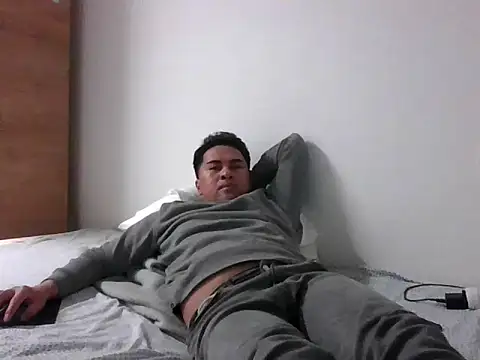 Snapshot of sweetpinoy2027 chatting on February 1, 2026, 5:22 pm sweetpinoy2027 online show from February 1, 2026, 5:22 pm