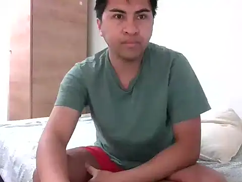 Snapshot of sweetpinoy2027 chatting on January 12, 2026, 5:25 am sweetpinoy2027 online show from January 12, 2026, 5:25 am