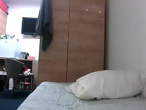 Snapshot of sweetpinoy2027 chatting on February 3, 2026, 5:38 am sweetpinoy2027 online show from February 3, 2026, 5:38 am