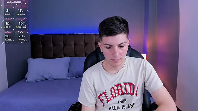 Snapshot of Teddy_18 chatting on December 16, 2025, 3:22 am Teddy 18 online show from December 16, 2025, 3:22 am