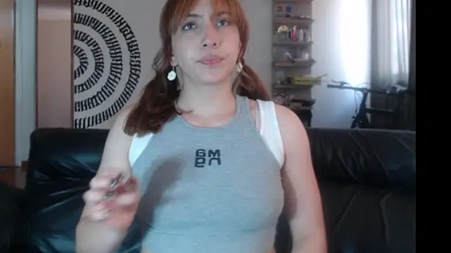 Snapshot of BeautyYoungblond chatting on February 9, 2026, 8:40 pm BeautyYoungblond online show from February 9, 2026, 8:40 pm