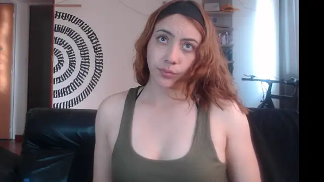 Snapshot of BeautyYoungblond chatting on March 2, 2026, 1:07 pm BeautyYoungblond online show from March 2, 2026, 1:07 pm