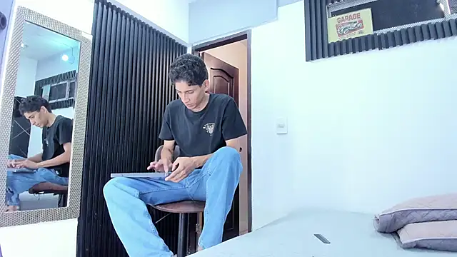 Emer santos online show from May 9, 2026, 8:01 pm