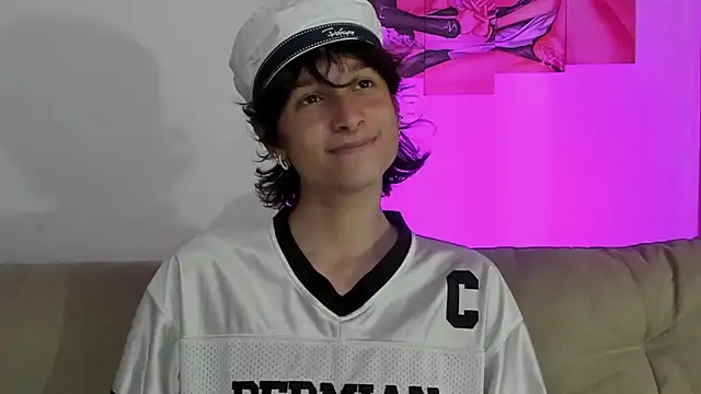 cirosky elchicopolla online show from March 17, 2026, 3:42 am