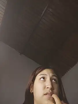 Snapshot of Aranzatits chatting on February 18, 2026, 4:21 am Aranzatits online show from February 18, 2026, 4:21 am