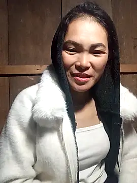 Girl cutee online show from February 8, 2026, 11:24 pm