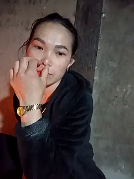 Girl cutee online show from February 18, 2026, 11:45 pm