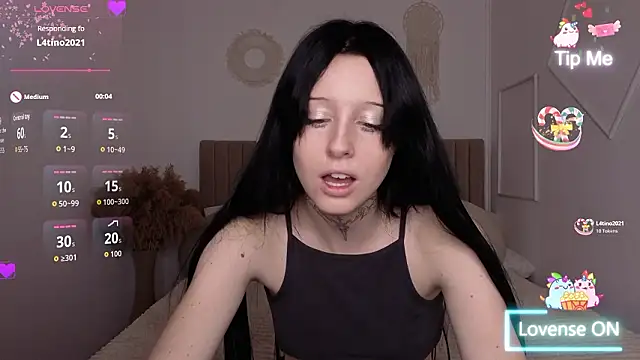 Sn0w  queen online show from February 21, 2026, 8:16 am