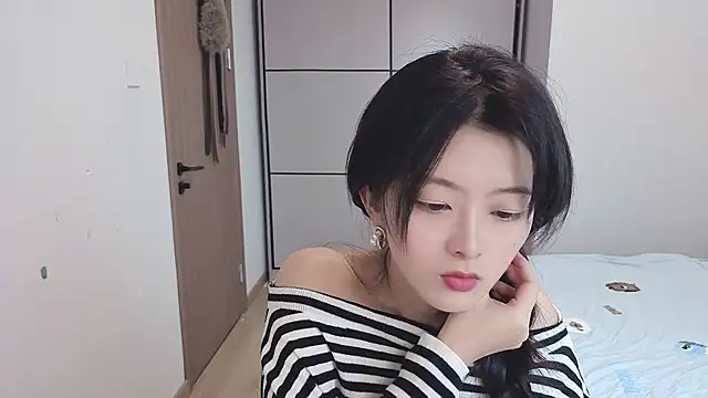 Snapshot of Koikoi___ chatting on January 10, 2026, 1:45 am Koikoi online show from January 10, 2026, 1:45 am