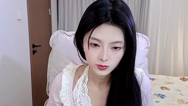 Snapshot of Koikoi___ chatting on February 9, 2026, 3:26 am Koikoi online show from February 9, 2026, 3:26 am