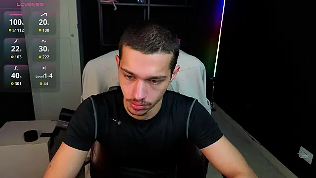 Snapshot of KaydenDrew chatting on February 22, 2026, 5:43 am KaydenDrew online show from February 22, 2026, 5:43 am