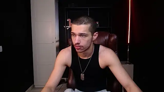 Snapshot of KaydenDrew chatting on February 8, 2026, 5:16 am KaydenDrew online show from February 8, 2026, 5:16 am