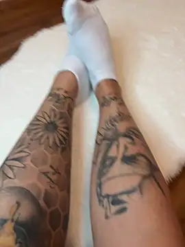 Klarry69 online show from April 9, 2026, 8:26 pm