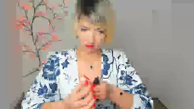 Snapshot of Lana_Foxyy chatting on March 2, 2026, 5:19 am Lana Foxyy online show from March 2, 2026, 5:19 am