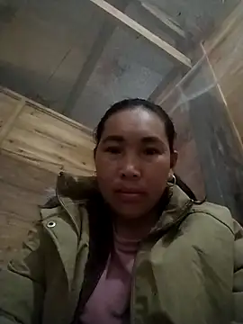 shy-jan online show from December 17, 2025, 5:34 am