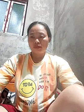 Snapshot of Maikha08 chatting on July 10, 2026, 10:32 pm Maikha08 online show from July 10, 2026, 10:32 pm