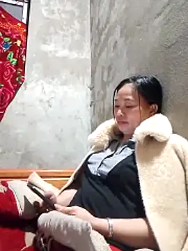 Maikha08 online show from February 17, 2026, 11:24 pm