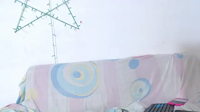 litte ebonyx online show from February 4, 2026, 2:17 am