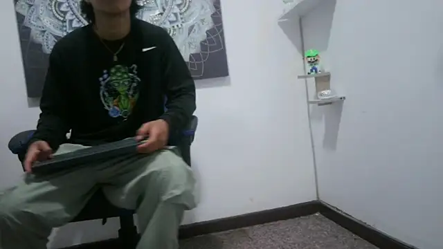 AndyKings 1 online show from April 13, 2026, 3:43 am