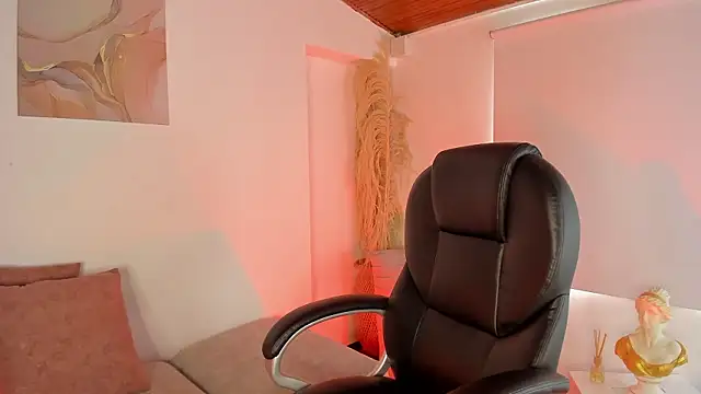 Snapshot of Amelie_Wine chatting on February 11, 2026, 3:56 pm Amelie Wine online show from February 11, 2026, 3:56 pm