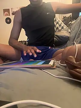 Snapshot of Notyourtoy25 chatting on December 16, 2025, 9:30 pm Notyourtoy25 online show from December 16, 2025, 9:30 pm