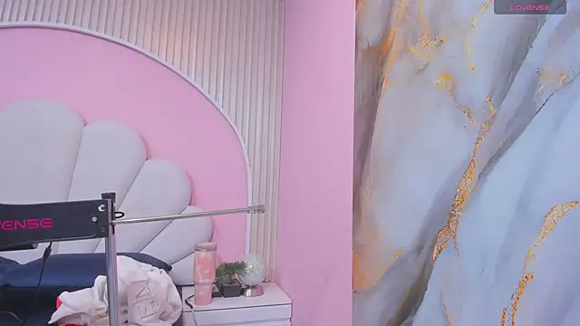 Ary  cherry online show from April 10, 2026, 8:05 pm