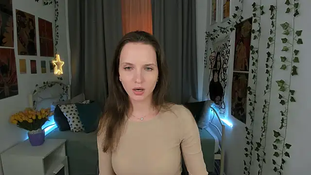 Snapshot of Ariadna_Shy chatting on February 2, 2025, 2:06 am Ariadna Shy online show from February 2, 2025, 2:06 am