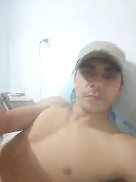 Snapshot of Fatorefco chatting on December 18, 2025, 2:32 pm Fatorefco online show from December 18, 2025, 2:32 pm