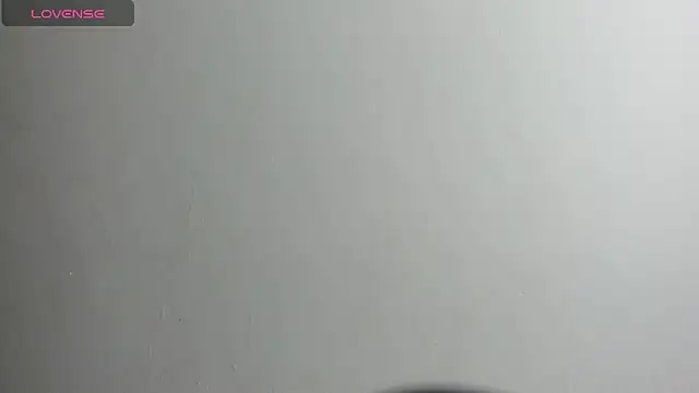 Snapshot of LINA_DUBOIS3 chatting on December 22, 2025, 12:49 pm LINA DUBOIS3 online show from December 22, 2025, 12:49 pm