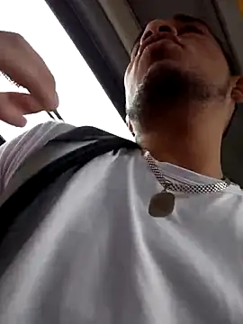 Snapshot of Gloryholeroom chatting on April 13, 2026, 8:13 pm Gloryholeroom online show from April 13, 2026, 8:13 pm