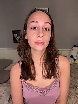 ChiaraSommer online show from April 14, 2026, 4:23 pm