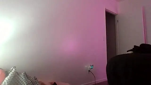 AverageAnt  online show from February 23, 2026, 8:15 am