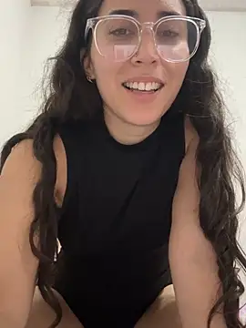 Snapshot of LatinDoll8 chatting on July 8, 2026, 11:16 pm LatinDoll8 online show from July 8, 2026, 11:16 pm