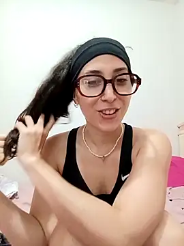 LatinDoll8 online show from March 25, 2026, 3:06 am