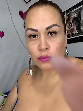 Natymendoza998 online show from February 22, 2026, 1:19 am