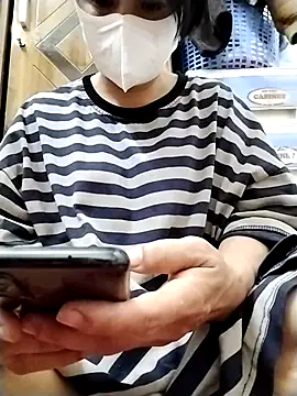 Snapshot of Girl-6868 chatting on December 22, 2025, 5:40 am Girl-6868 online show from December 22, 2025, 5:40 am