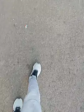 AqueousCrepe online show from April 14, 2026, 12:43 pm