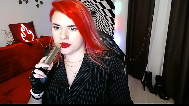 Ariana Saint online show from April 17, 2026, 7:28 pm