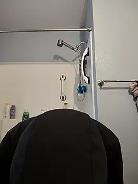 boolboy27 online show from December 17, 2025, 7:41 pm