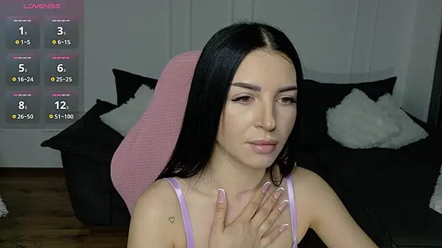 Lady charm   online show from April 9, 2026, 5:53 am