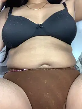 missmisha01 online show from March 12, 2026, 2:32 pm