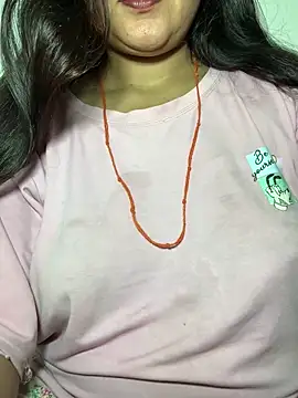 missmisha01 online show from April 8, 2026, 3:24 pm