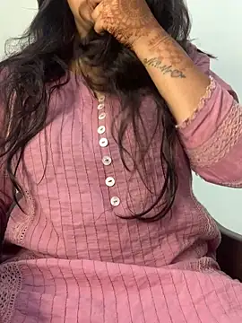 missmisha01 online show from February 7, 2026, 12:13 pm