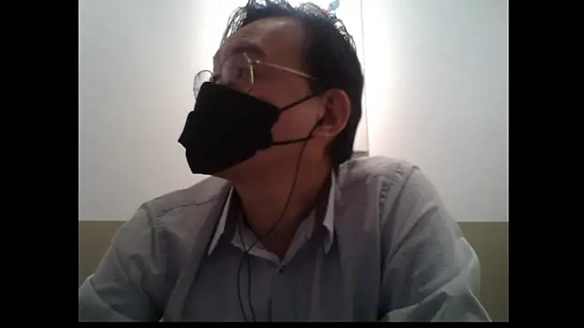 Snapshot of littlegoddyboy chatting on February 3, 2026, 9:47 am littlegoddyboy online show from February 3, 2026, 9:47 am