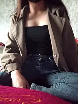 kiss-you12 online show from December 18, 2025, 5:56 am