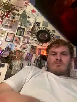 Snapshot of southernhelle chatting on December 18, 2025, 11:52 pm southernhelle online show from December 18, 2025, 11:52 pm