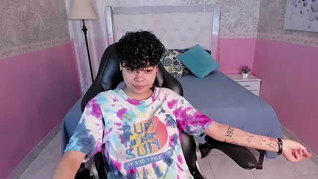 Sasha Venom online show from December 22, 2025, 1:22 pm