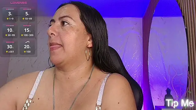 evelyn harpeery online show from April 10, 2026, 10:44 am