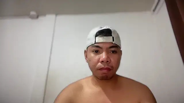 chubbybear 08 online show from February 13, 2026, 4:34 am